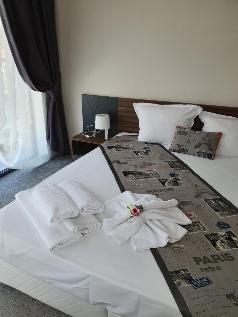 Family Hotel Novel City Бургас Стая снимка