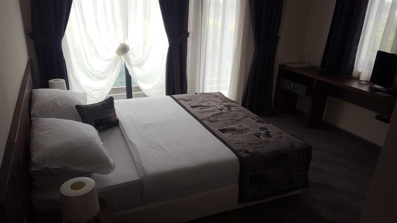 Family Hotel Novel City Бургас Екстериор снимка